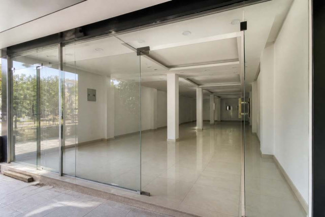 High-street retail showroom in Navrangpura
